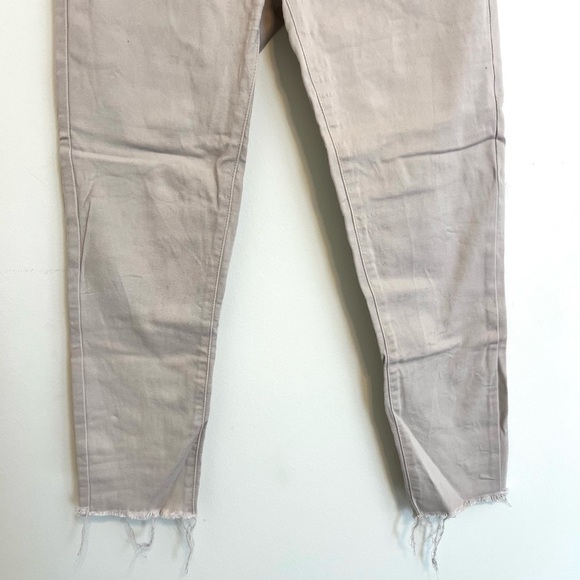 2/$30 Lauren Conrad - Cream Skinny Jeans with Raw Hem – Size 4 - Picture 4 of 9